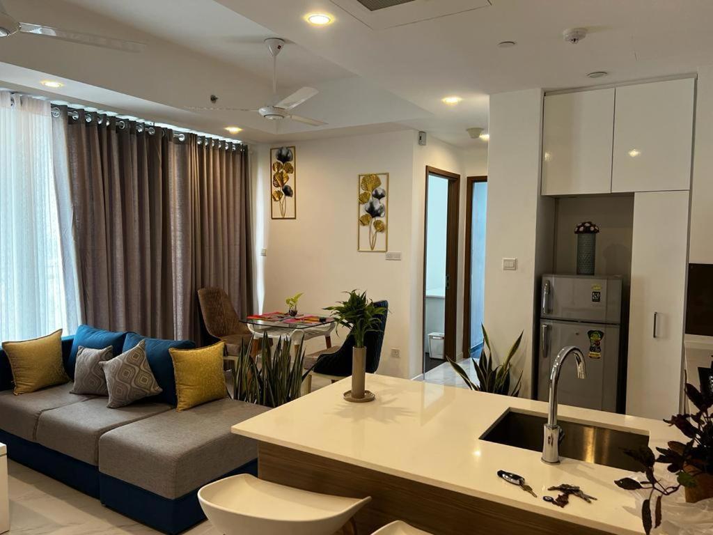 Luxury Sky Apartment Colombo Buitenkant foto